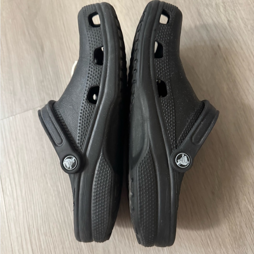 Black Crocs - Picture 5 of 5